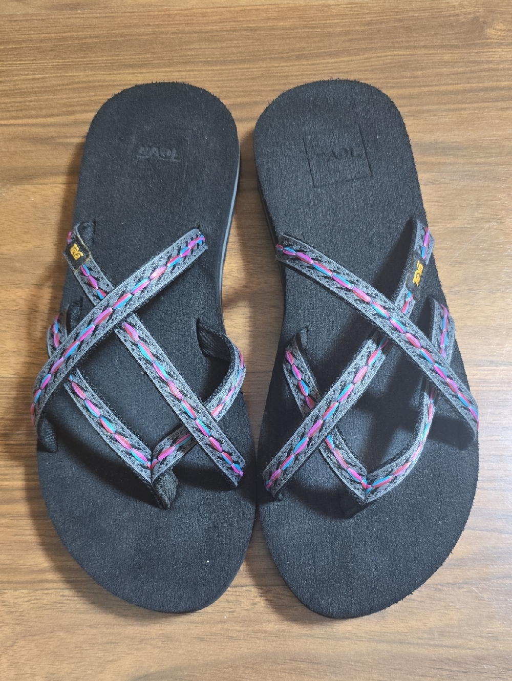 Teva Women's Olowahu Flip-Flop - Felicitas Black